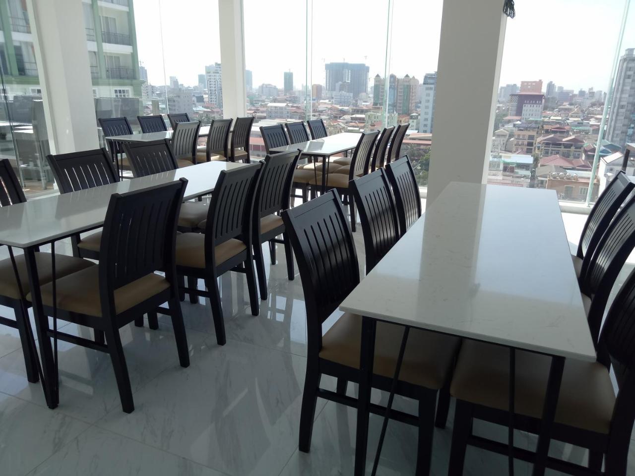 V Boutique Hotel Phnom Penh Bagian luar foto